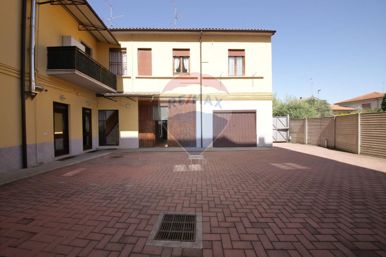 Casa indipendente in vendita a Parabiago