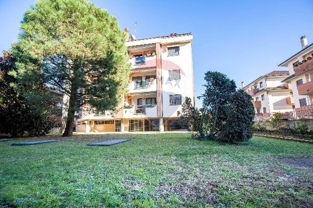 One-room flat in Via Monte Cervino 12, Legnano - Photo 1