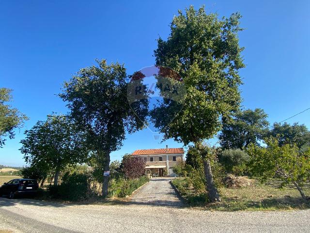 Country house or cottage, Corinaldo - Photo 1