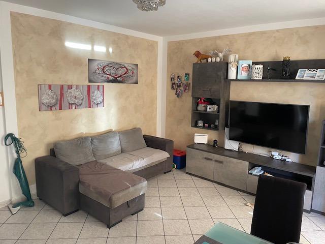 2-room flat in Via Liguria  7, Motta Visconti - Photo 1