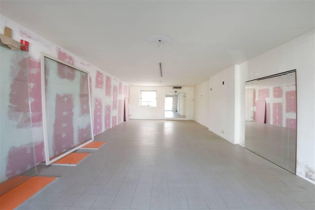 Negozio in , Somma Lombardo - Foto 1