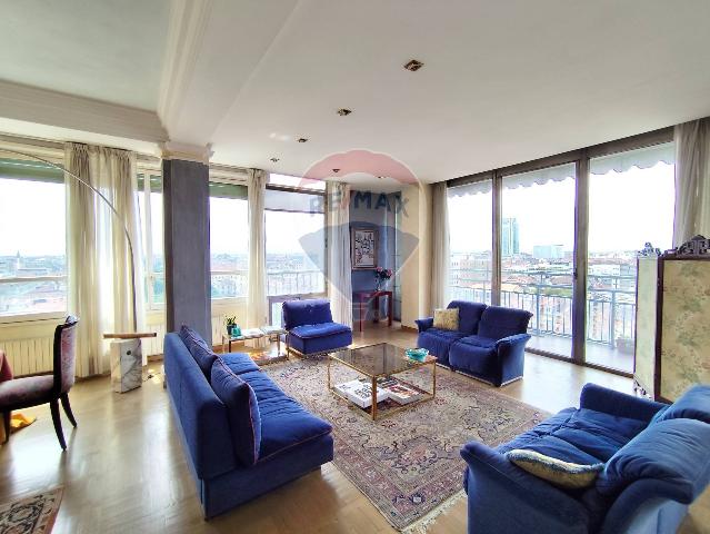 Apartament in Via Pietro Micca 21, Torino - Photo 1