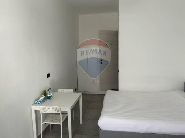 Esercizio commerciale in Corso Regina Margherita 119, Torino, {3} - Foto 1