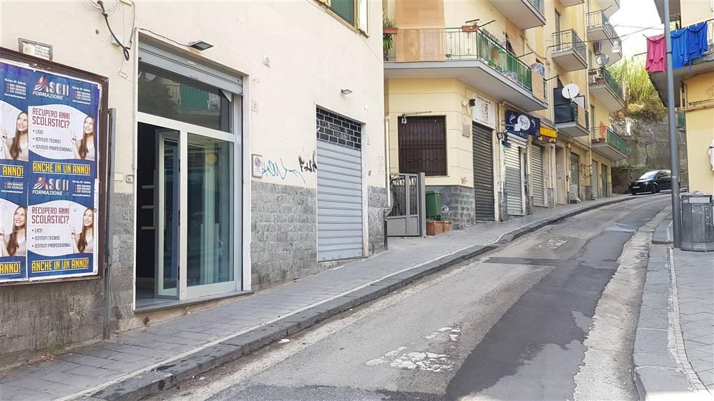 Negozio in Piazzetta Filangieri 2, Salerno - Foto 1