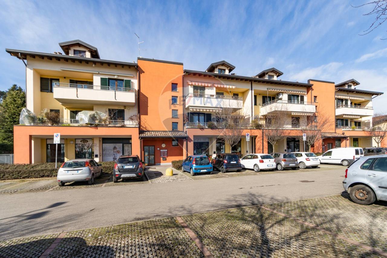 Negozio in Via Cristoforo Colombo 15, Appiano Gentile - Foto 1