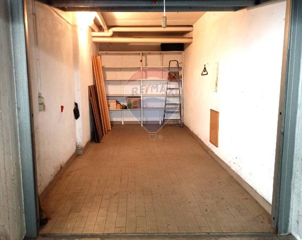 Garage or car box in {3}, Via Vittorio Veneto 48 - Photo 1