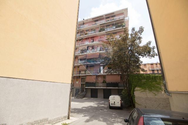 Bilocale in Via Banfi 4, Vimercate - Foto 1