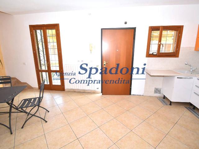 Vierzimmerwohnung in Via Gioacchino Rossini 36, Monsummano Terme - Foto 1