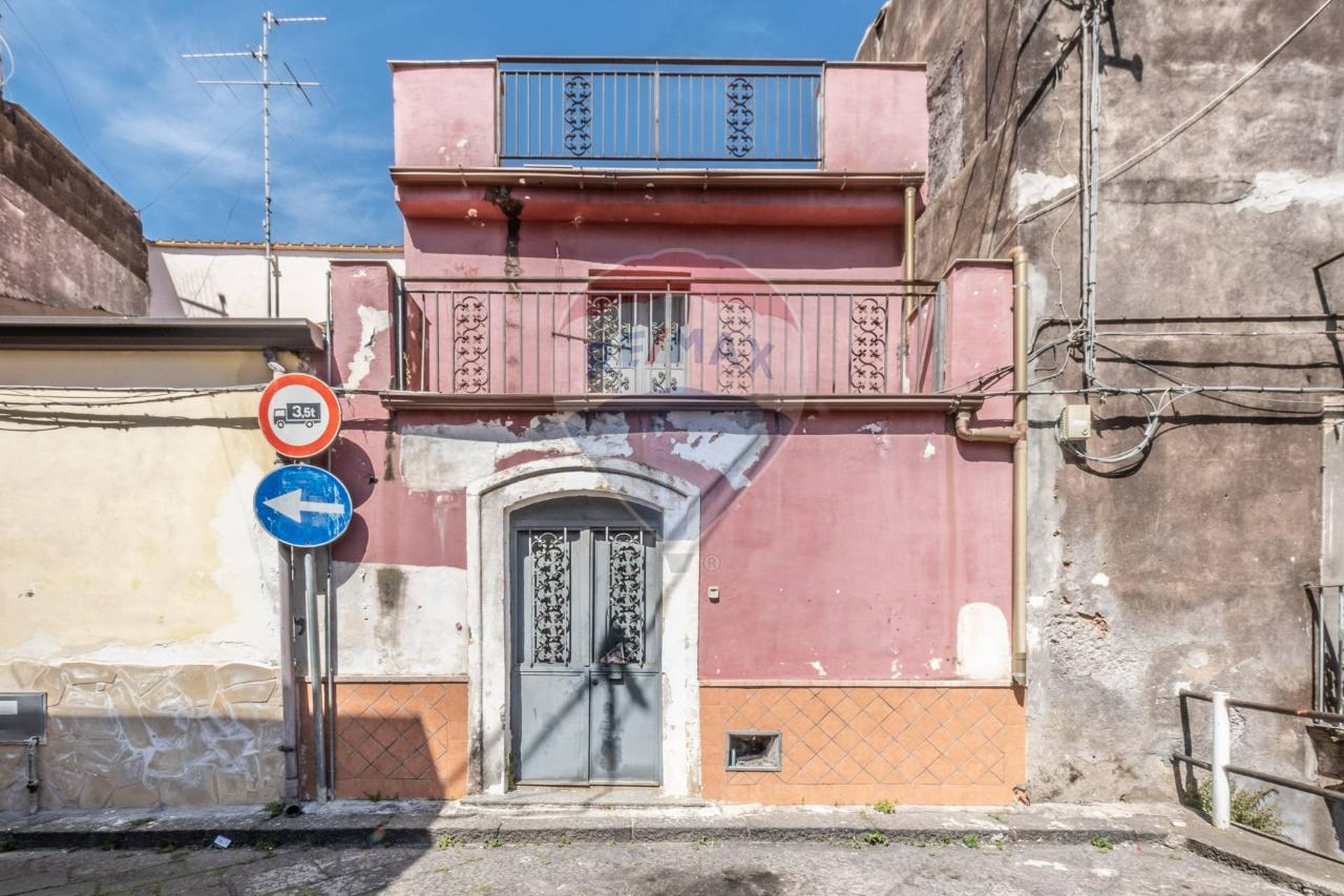 Casa indipendente in vendita a Catania