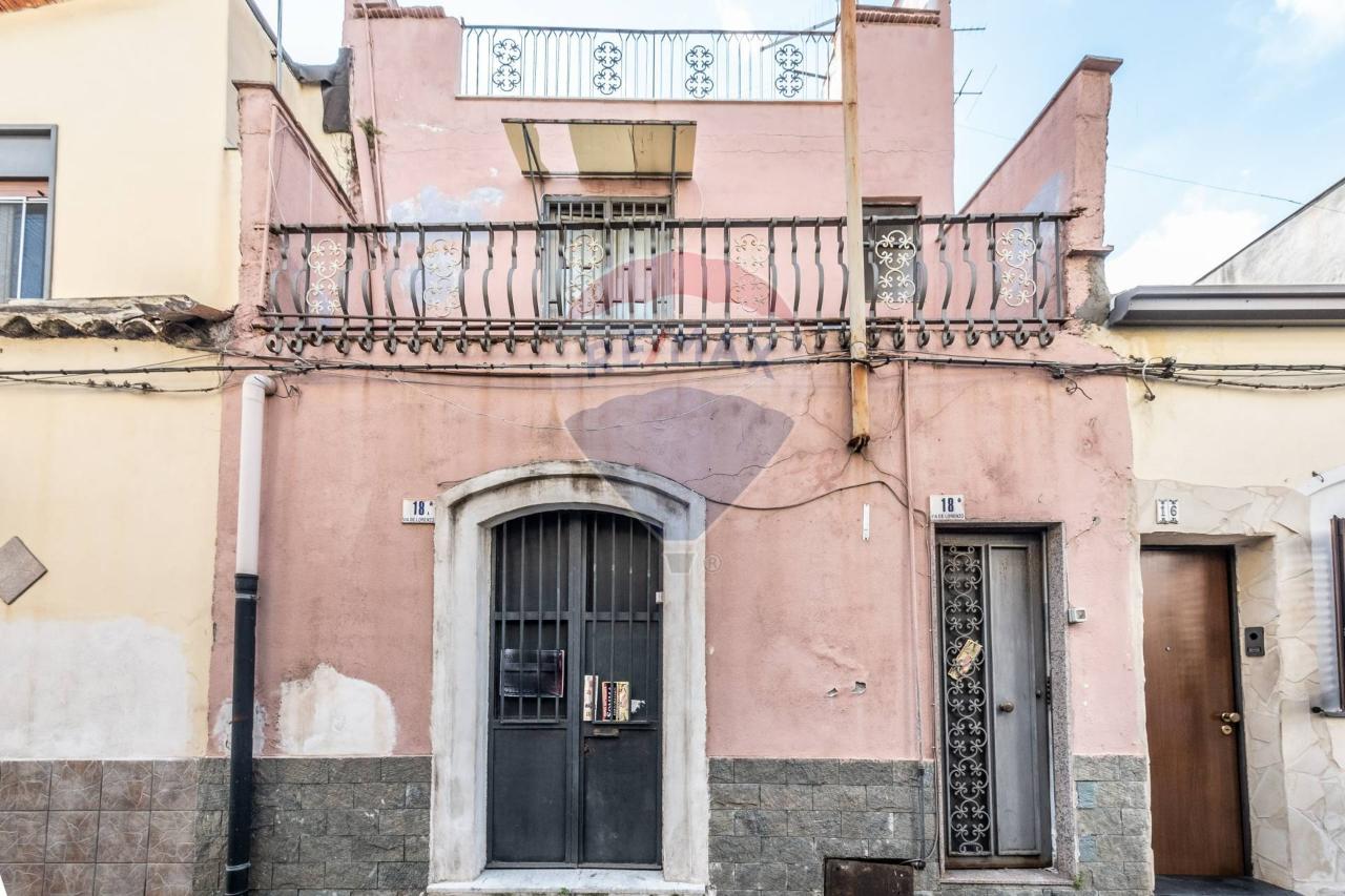 Casa indipendente in vendita a Catania