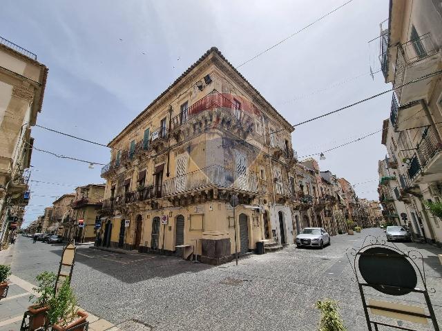 Vierzimmerwohnung in Via Donna Giovanna d'Austria 6, Militello in Val di Catania - Foto 1