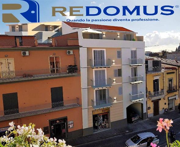 3-room flat in Piazza Municipio, Pomigliano d'Arco - Photo 1