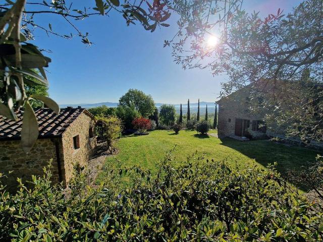 Country house or cottage in Viale Armando Diaz 91, Monte San Savino - Photo 1