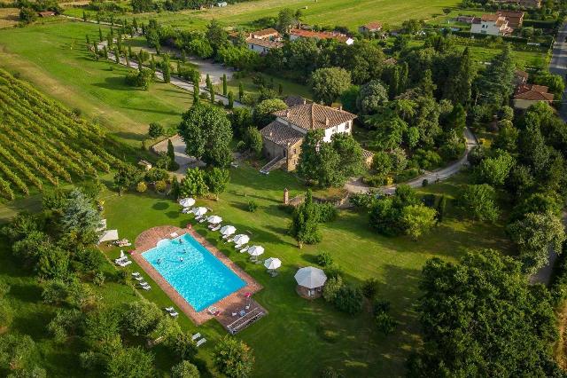 Mansion in Piazza Alfieri 5, Cortona - Photo 1