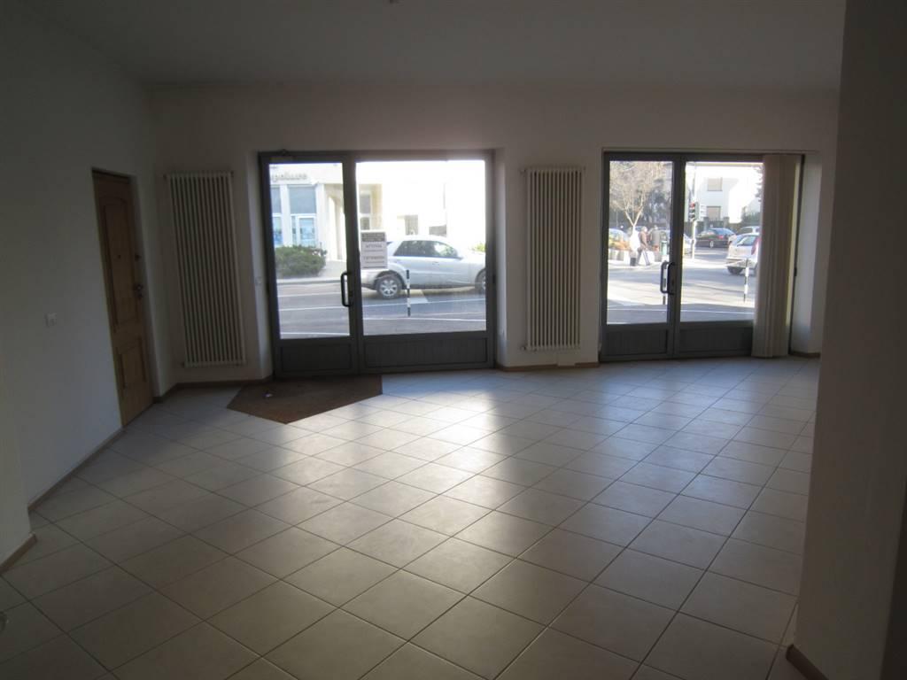 Negozio in Viale Druso 161, Bolzano - Foto 1