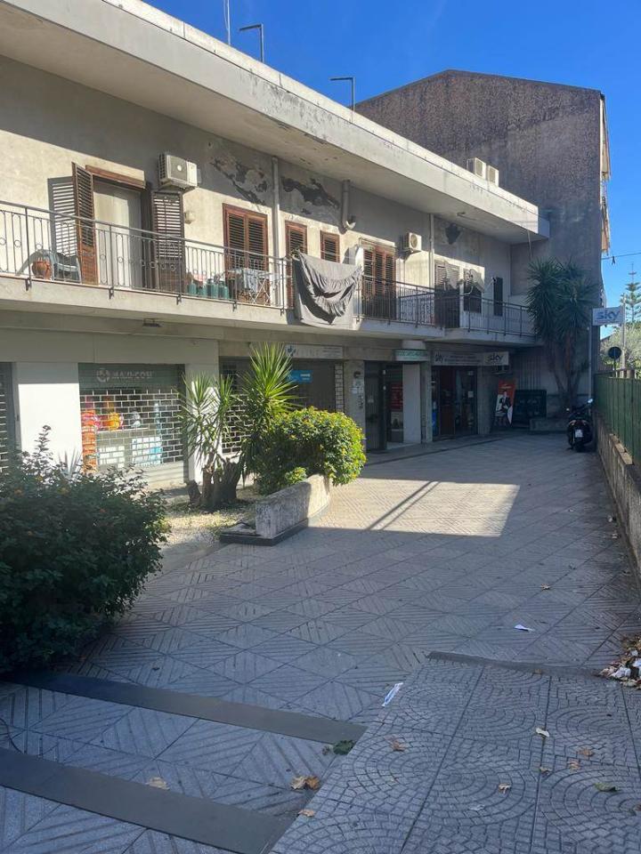 Negozio in , San Giovanni La Punta, {3} - Foto 1