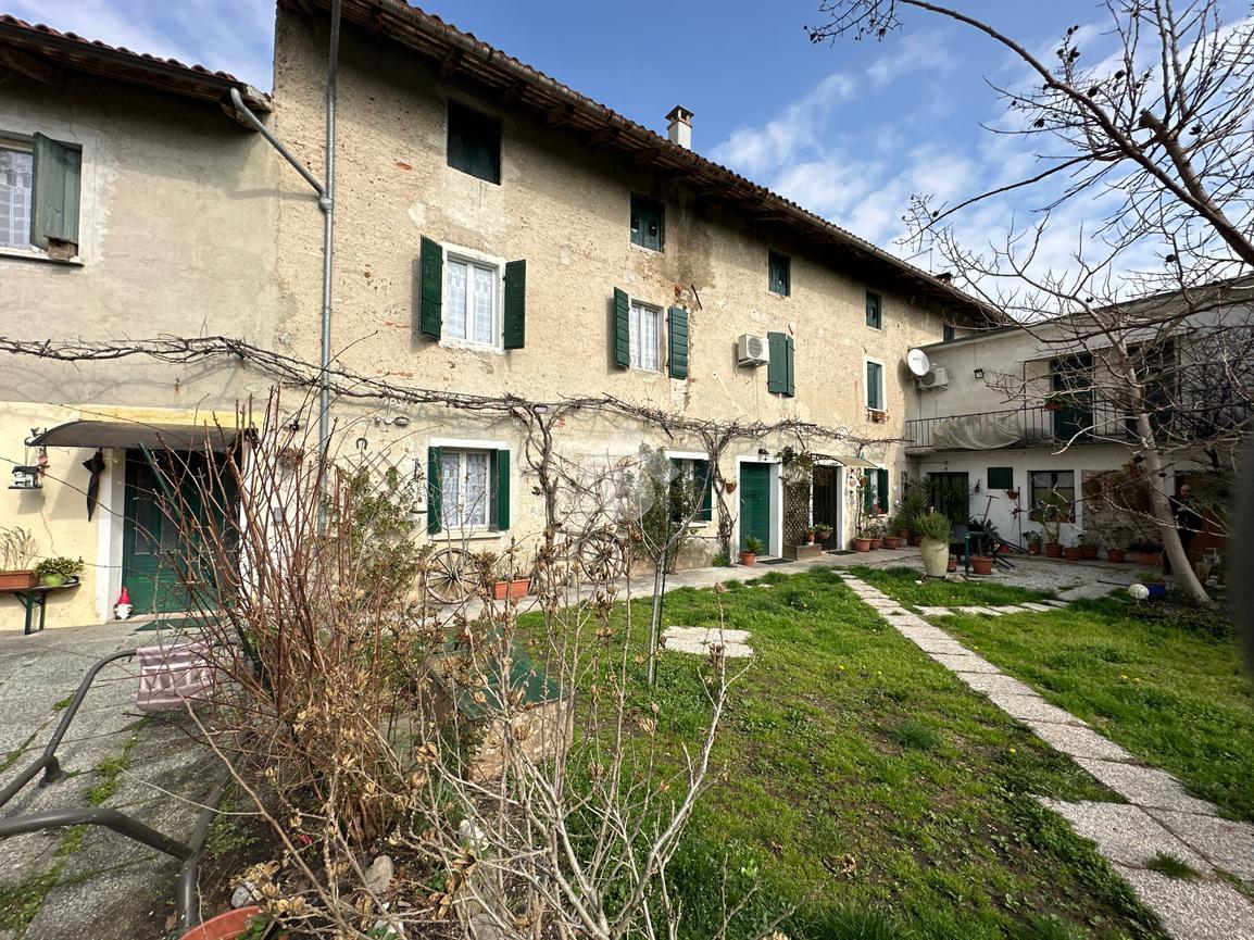 Casa indipendente in vendita a Pavia Di Udine