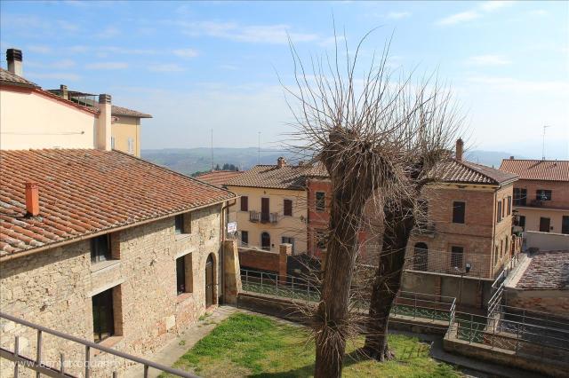 Attached house, Chiusi - Photo 1