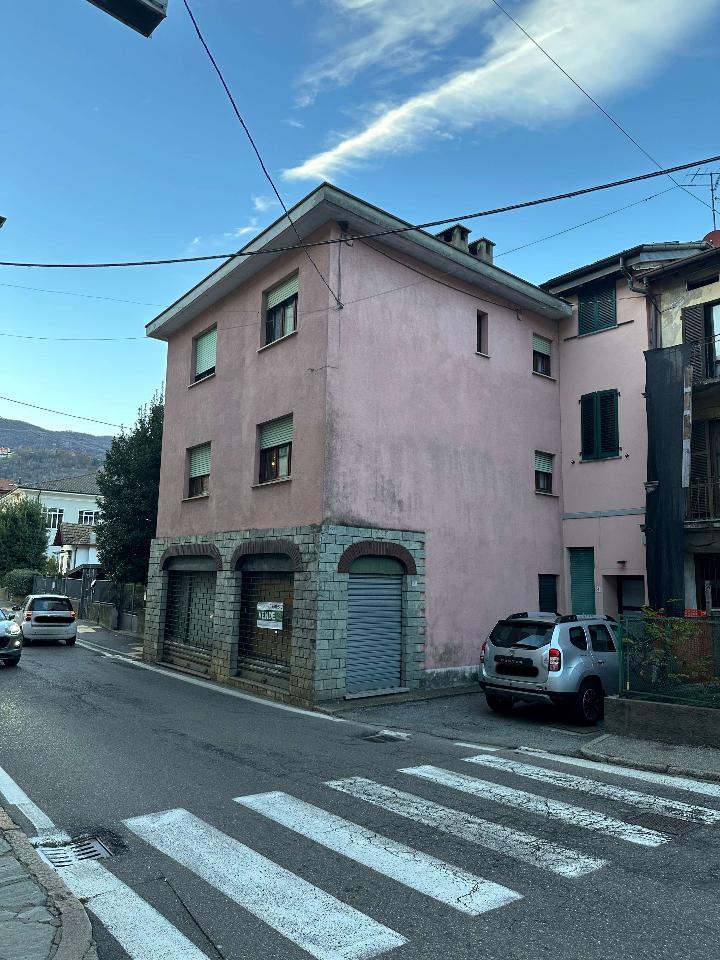 Casa indipendente in vendita a Porto Ceresio