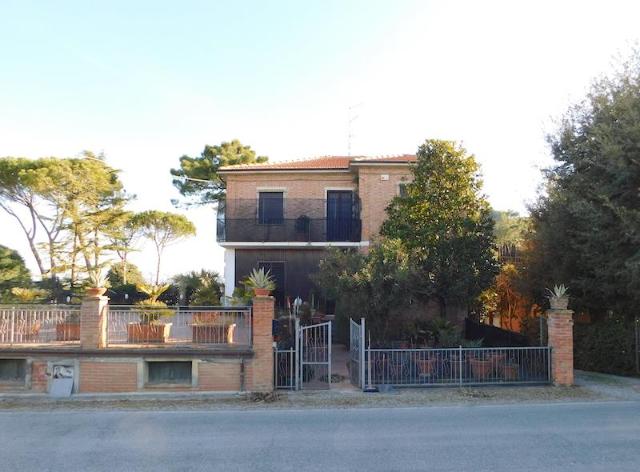 Country house or cottage, Castiglione del Lago - Photo 1