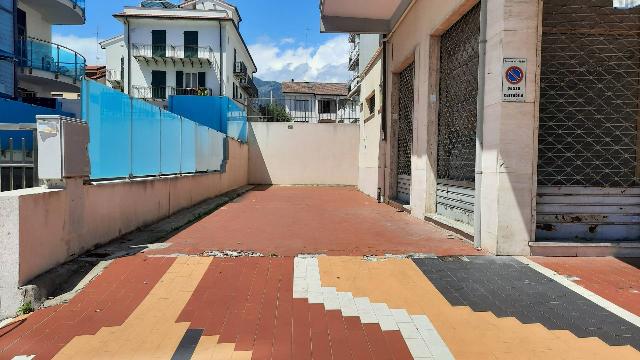 Negozio in VI Aurelia 386, Loano - Foto 1