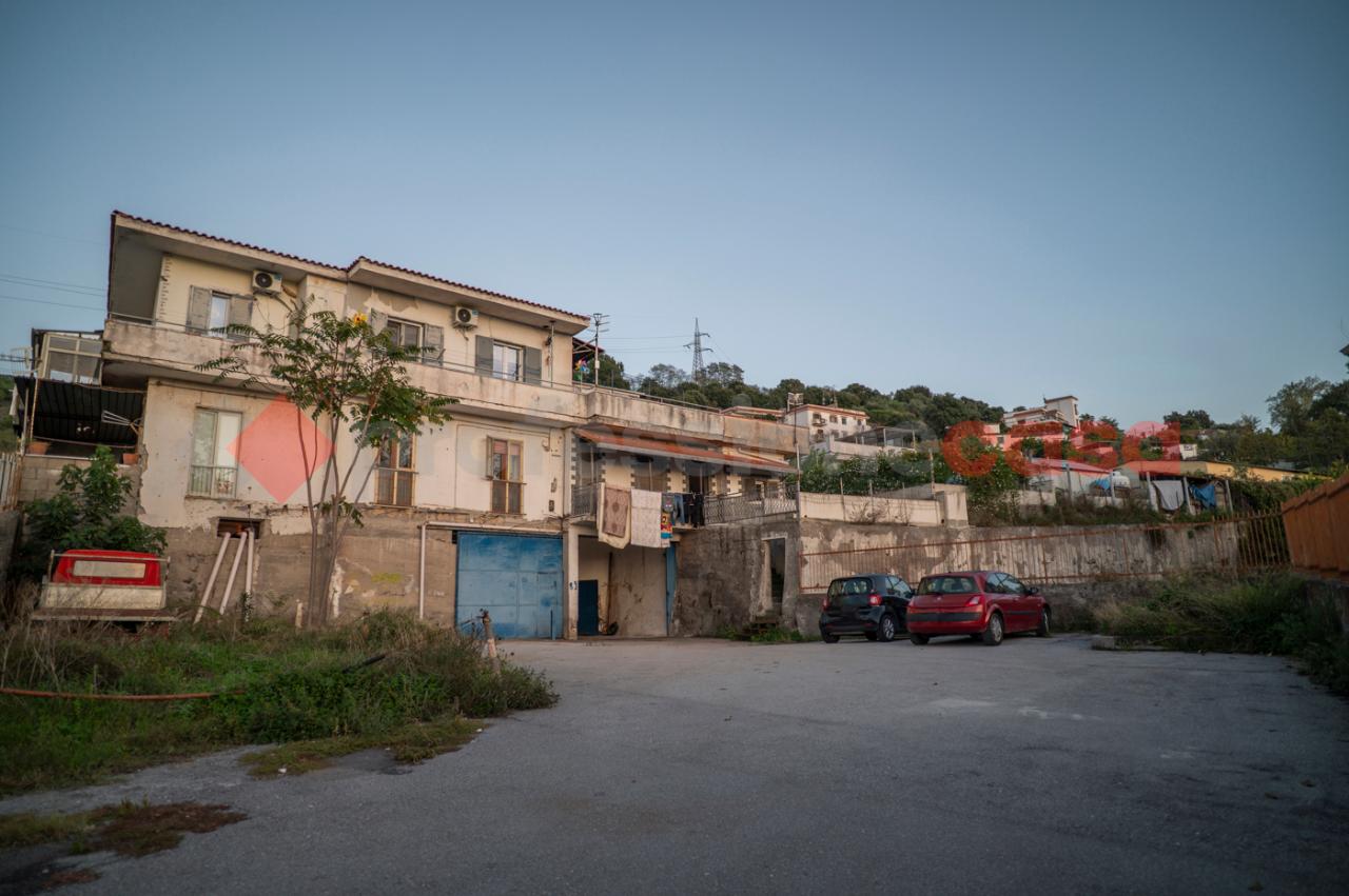 Laboratorio in Via Arena San Vito  89, Ercolano, {3} - Foto 1