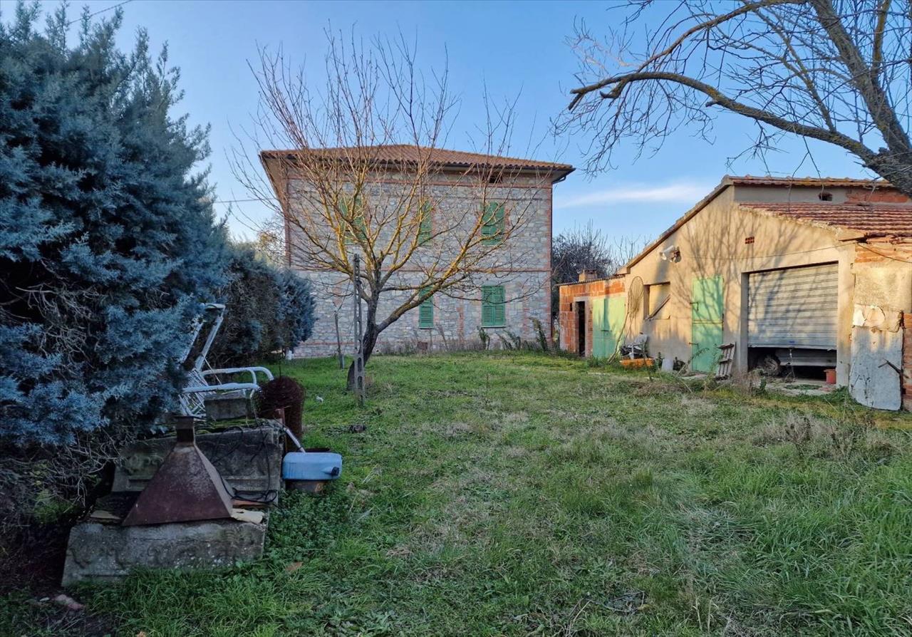 Casa indipendente in vendita a Castiglione Del Lago