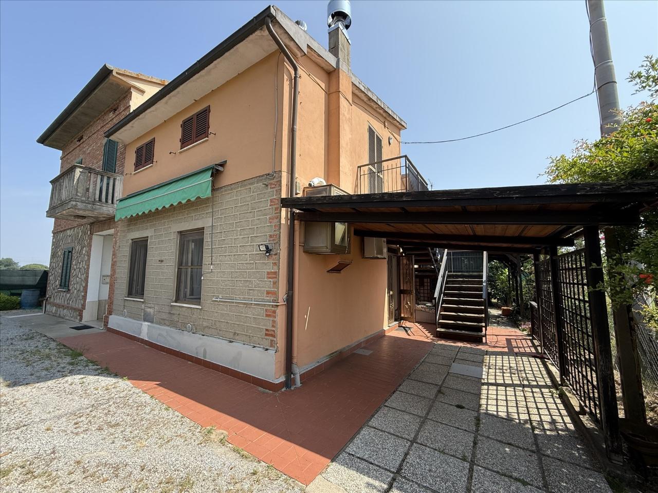 casa indipendente in vendita a Castiglione del Lago