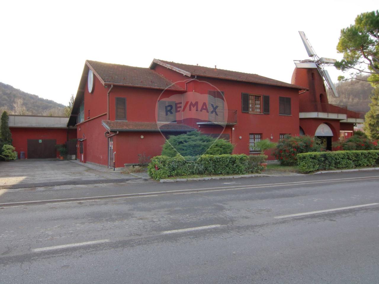 Negozio in Via Cittiglio 8, Laveno-Mombello - Foto 1