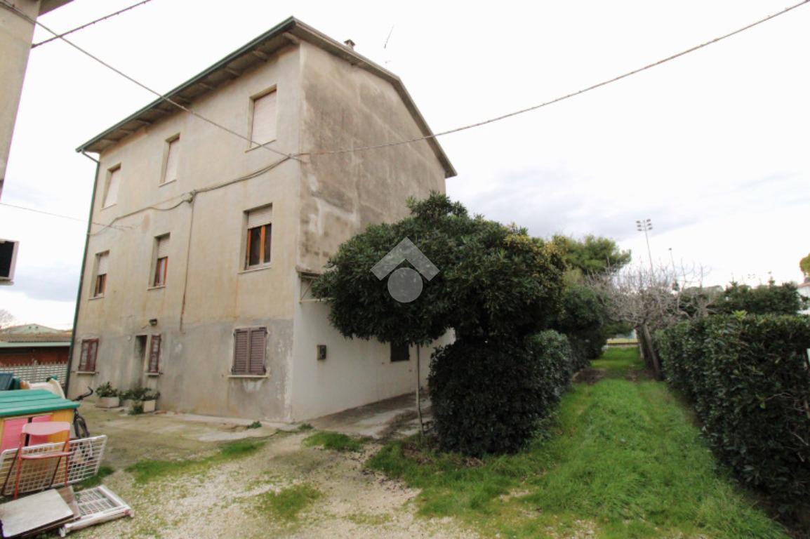 Casa indipendente in vendita a Civitanova Marche