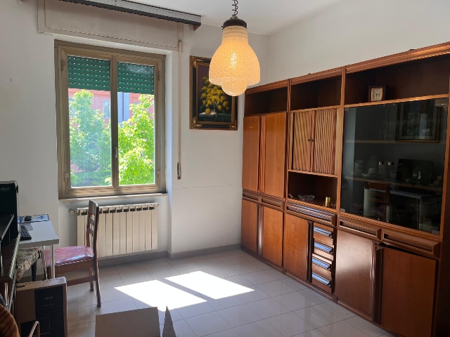 2-room flat in {3}, - Photo 1