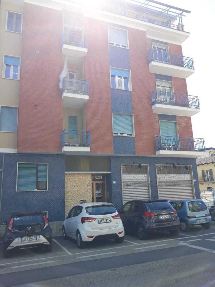 Abbigliamento in Strada Antica di Rivoli 77, Grugliasco - Foto 1