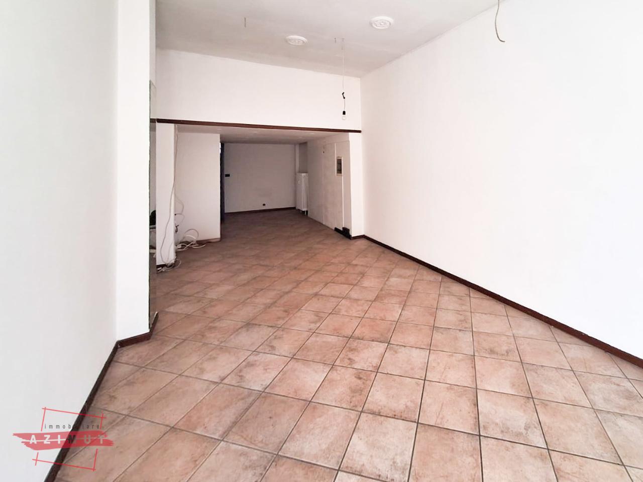 Negozio in Corso Vercelli  210, Torino, {3} - Foto 2