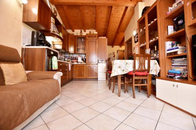 2-room flat in Via della Resistenza 4, Truccazzano - Photo 1