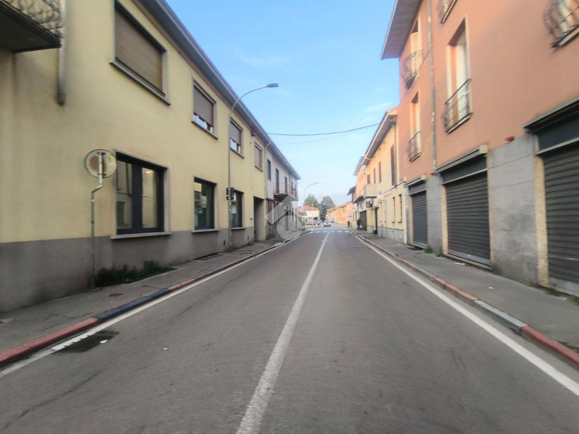 Negozio in Via Antonio Gramsci 6, Rescaldina, {3} - Foto 2