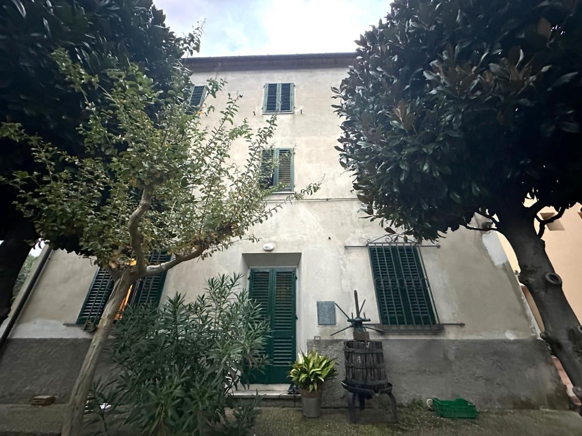 Casa indipendente in vendita a Pistoia