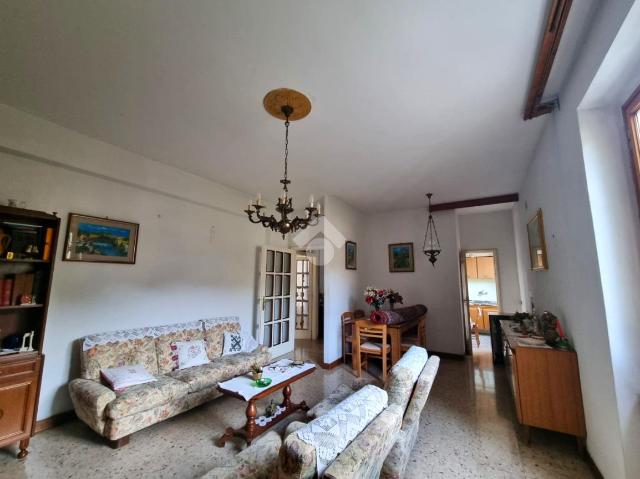 3-room flat in Piazza Vittorio Veneto 13, Pistoia - Photo 1