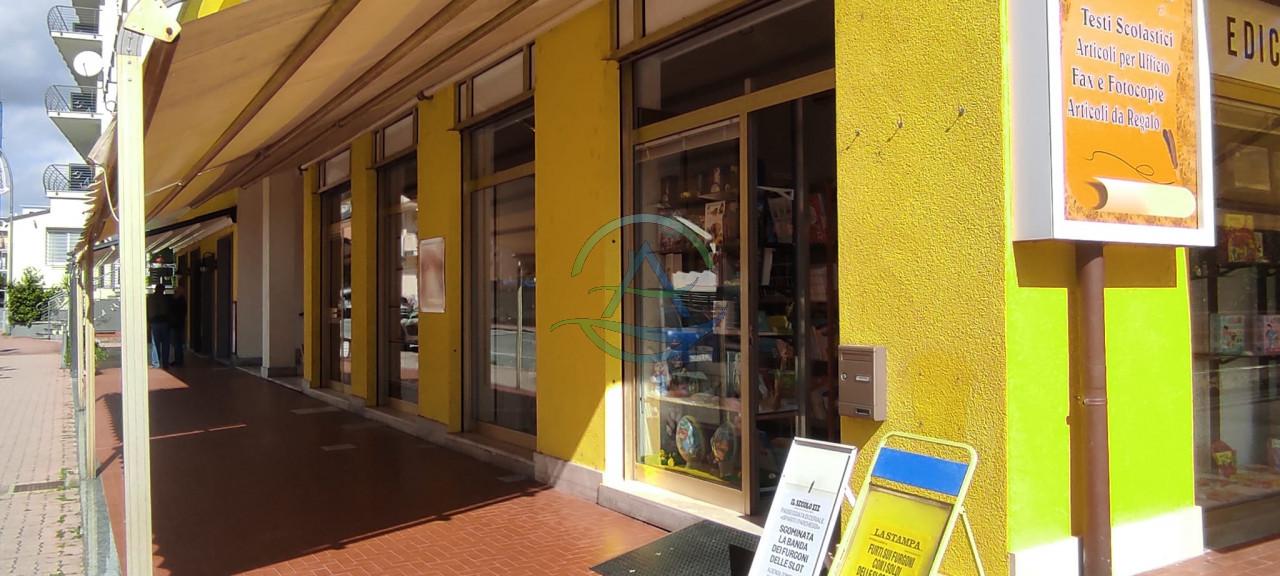 Libreria in vendita a Andora