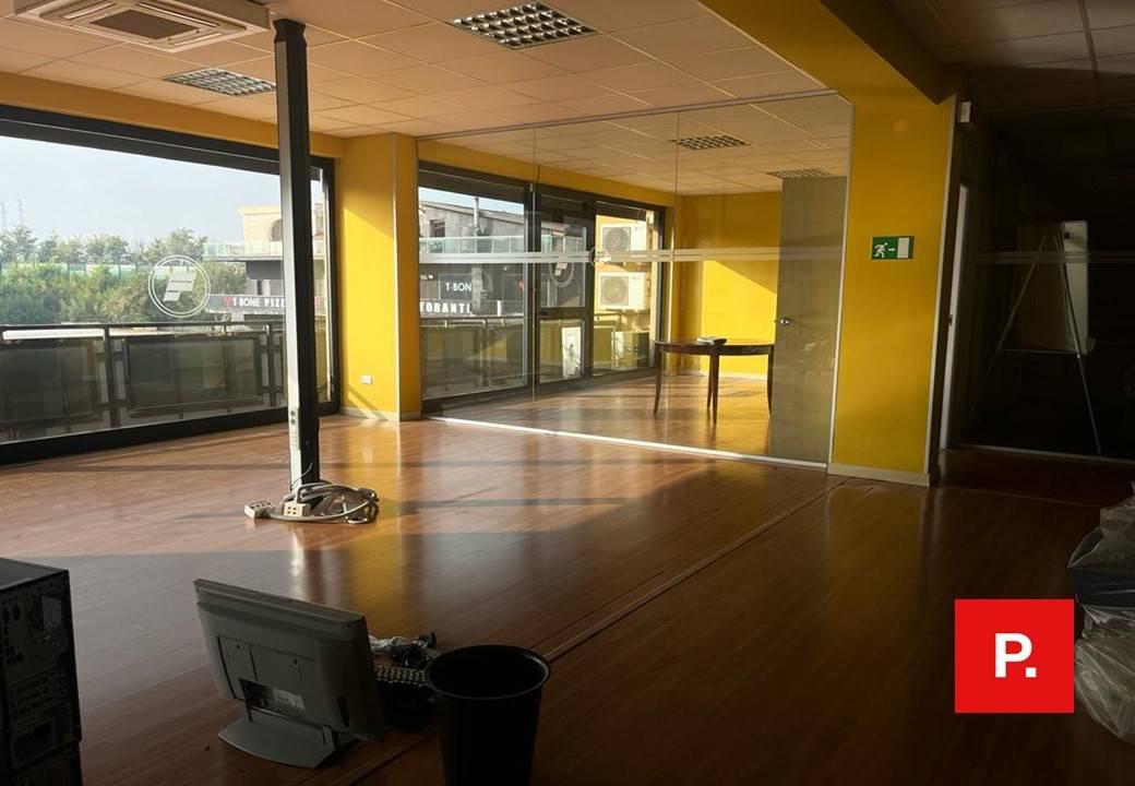 Ufficio in Via Nazionale Appia, Casagiove - Foto 1