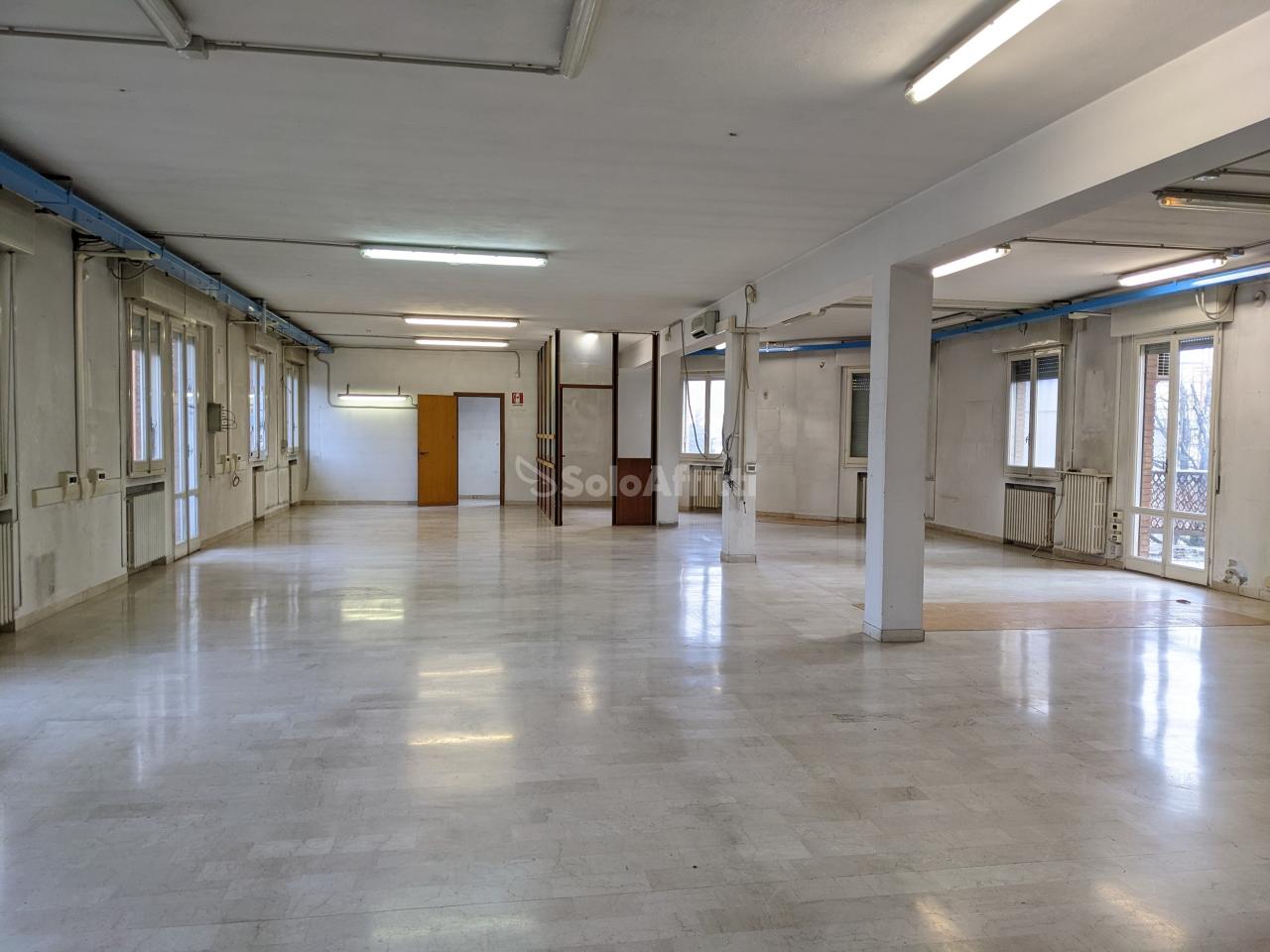 Laboratorio in , Modena, {3} - Foto 1