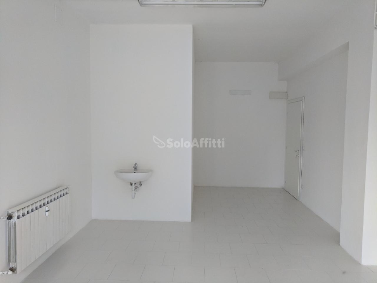 Ufficio in , Modena, {3} - Foto 1