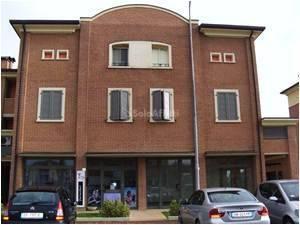 Negozio in , Bastiglia, {3} - Foto 2