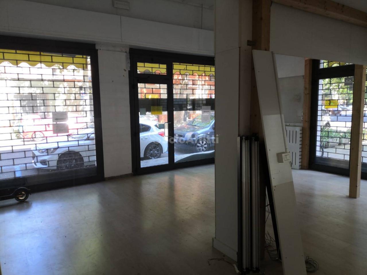 Negozio in , Modena, {3} - Foto 2