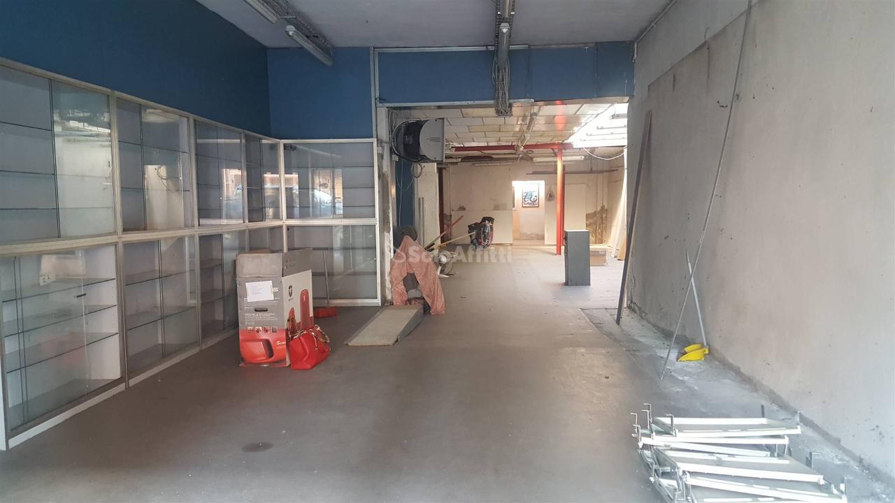 Laboratorio in , Modena, {3} - Foto 2