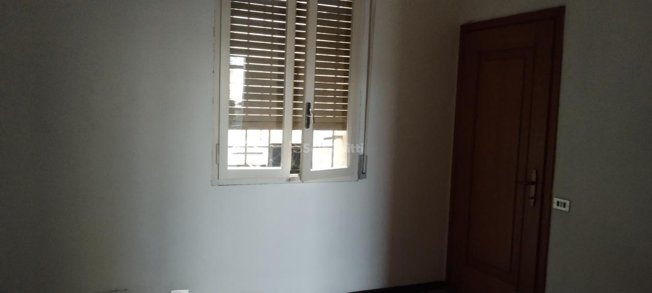 Negozio in , Moglia, {3} - Foto 2