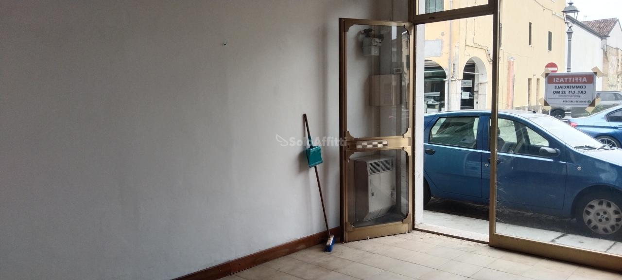 Negozio in , Moglia, {3} - Foto 1