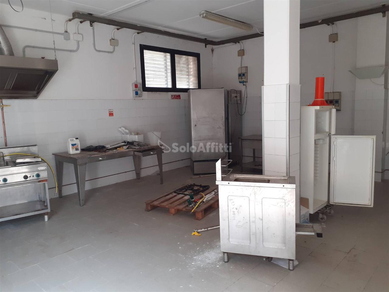 Negozio in , Castelfranco Emilia, {3} - Foto 2