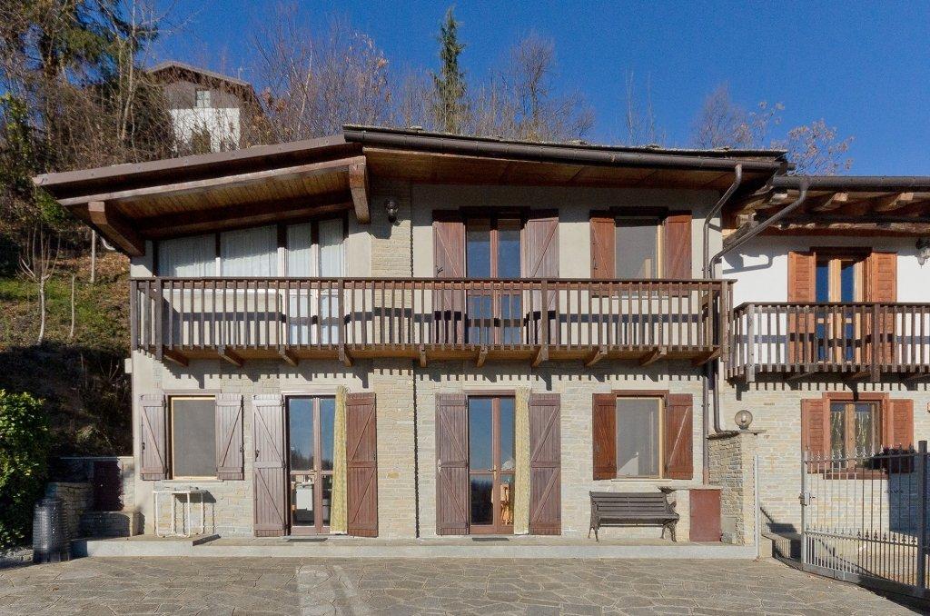 Porzione di casa in vendita a Bagnolo Piemonte