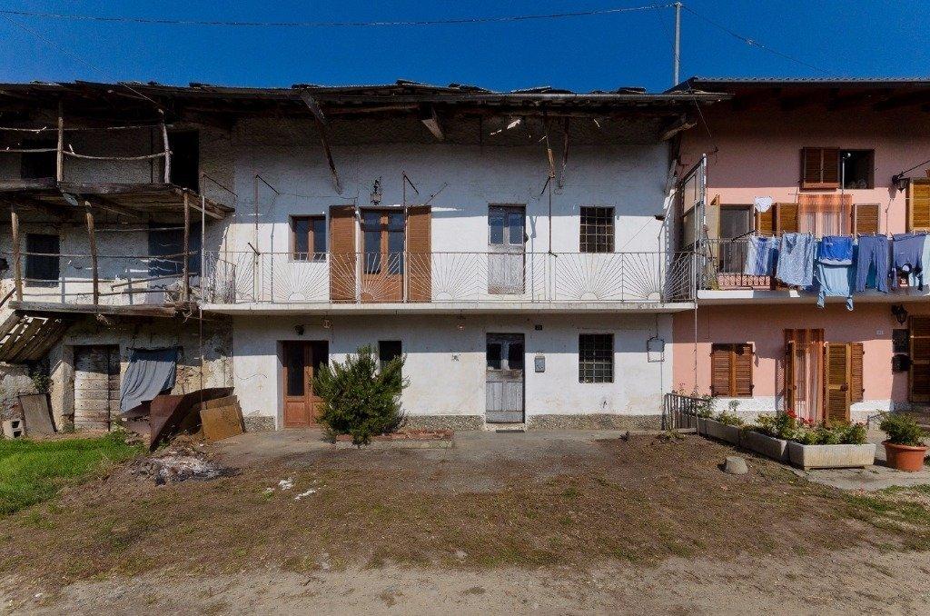 Porzione di casa in vendita a Bagnolo Piemonte