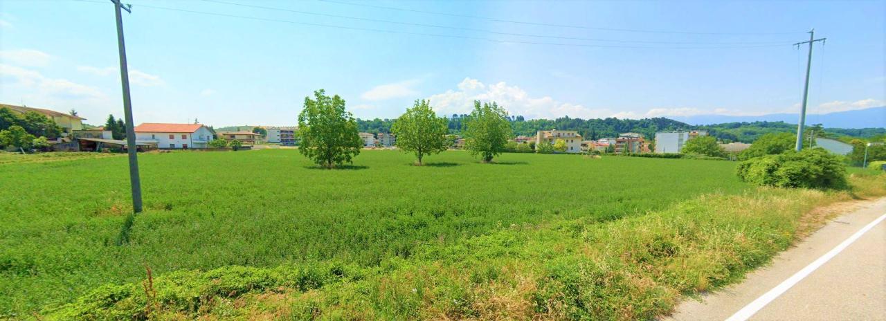 Terreno edificabile residenziale in vendita a Manoppello